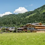 Almlust - Hotel, Apartments,