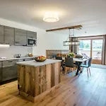 Almlust - Hotel, Apartments, Chalets 3* Flachau
