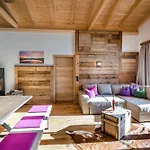 Hotel Almlust - Hotel, Apartments, Chalets 3*