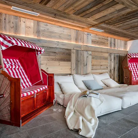 Hotel Almlust - Hotel, Apartments, Flachau