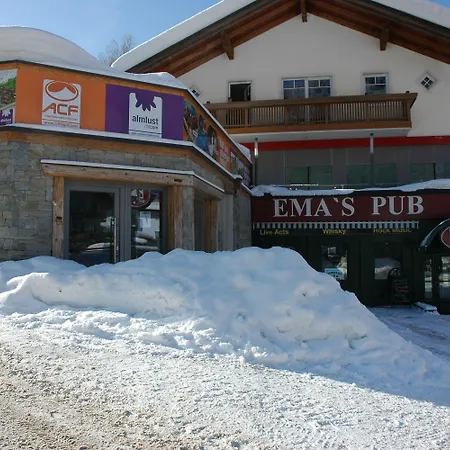 Hotel Almlust - Hotel, Apartments, Chalets 3*