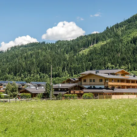 Almlust - Hotel, Apartments,