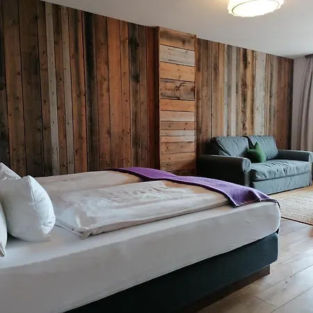 Hotel Almlust - Hotel, Apartments, Flachau