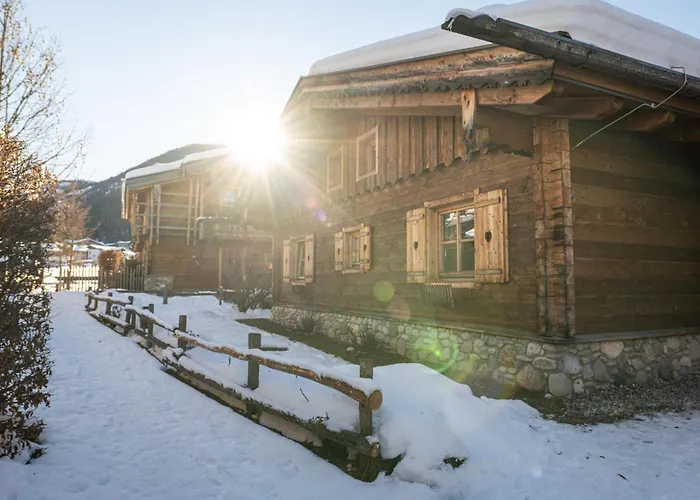 Hotel Almlust - Hotel, Apartments, Chalets 3*