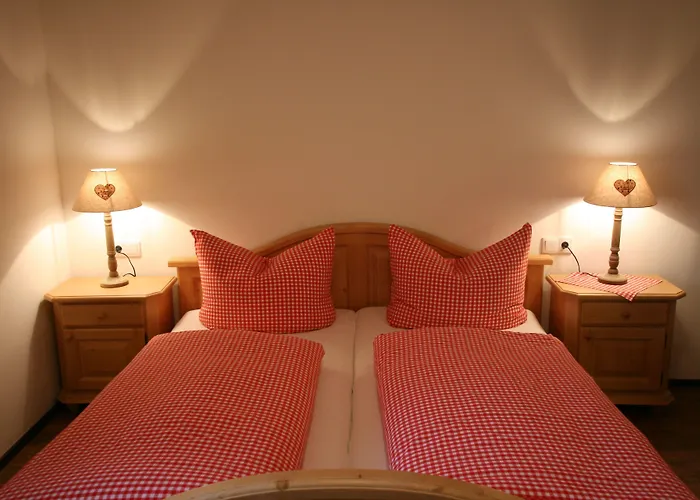 فندق Almlust - Hotel, Apartments, فلاخاو