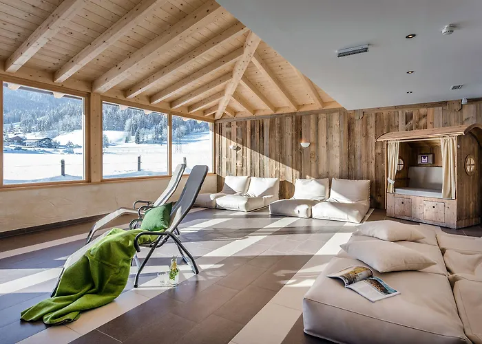 Hotel Almlust - Hotel, Apartments, Chalets 3*