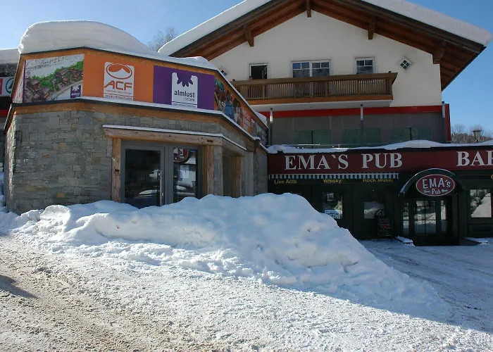 Hotel Almlust - Hotel, Apartments, Chalets 3*