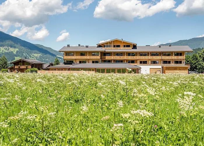 Almlust - Hotel, Apartments, فندق