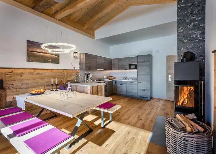 Almlust - Hotel, Apartments, فندق